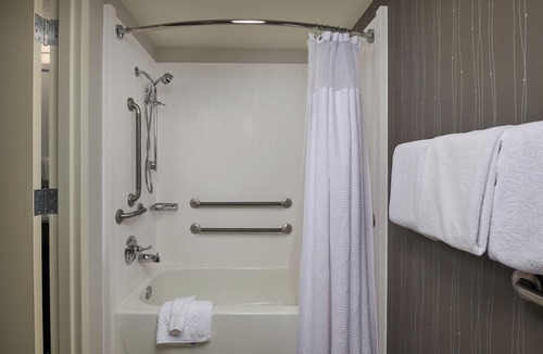 Harrisonburg Hotel | Courtyard by Marriott Harrisonburg
