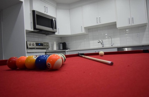 Southeast Calgary House | Cozy 2BR wt. Home Office and Entire Suite