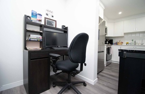 Southeast Calgary House | Cozy 2BR wt. Home Office and Entire Suite