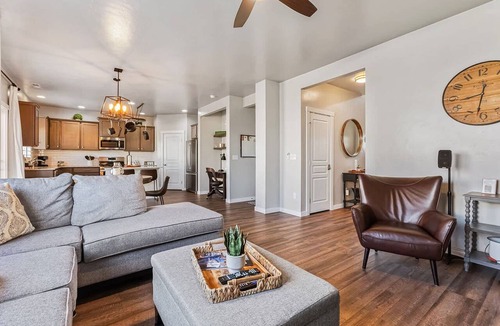Eagle House | Cozy & Charming Home in Eagle Id
