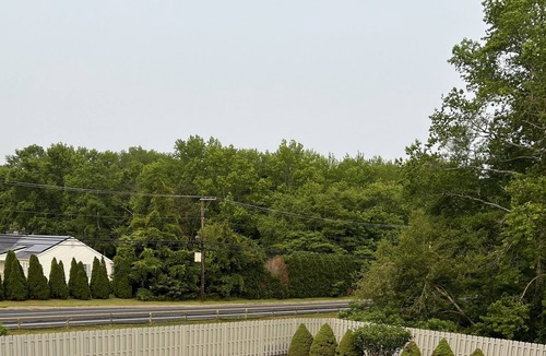 Green Creek Apartment | Cozy efficiency apartment with everything you’ll need to enjoy the shore