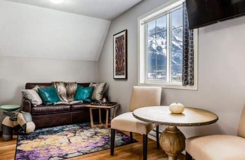 Canmore House | Cozy getaway for exploring Canmore and Banff