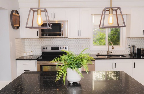 Kitchener House | Cozy Kitchener-Waterloo Home