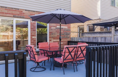 Kitchener House | Cozy Kitchener-Waterloo Home
