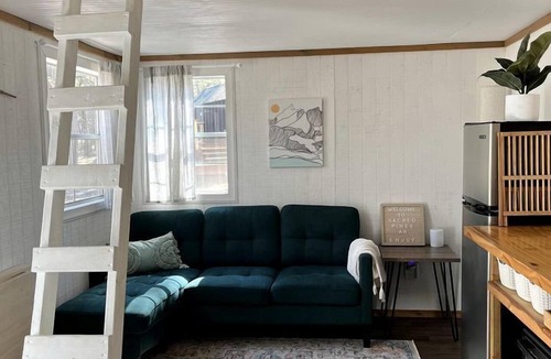 Boles House | Cozy Lofted Tiny Cottage with Spectacular Nature Views in Arkansas