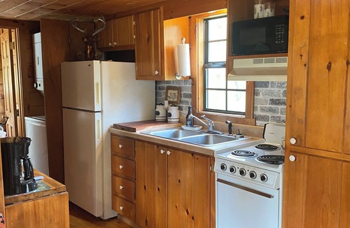 Murphy Cabin | Cozy Tiny Cabin in Murphy NC.
