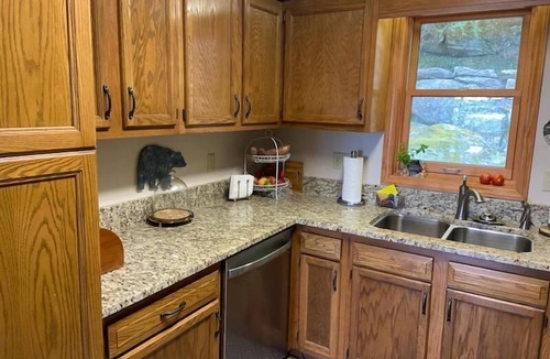 Beech Mountain House | CR-152 Discounted Concert Packages! Cardinal Crossing Long Range views