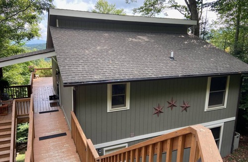 Beech Mountain House | CR-152 Discounted Concert Packages! Cardinal Crossing Long Range views