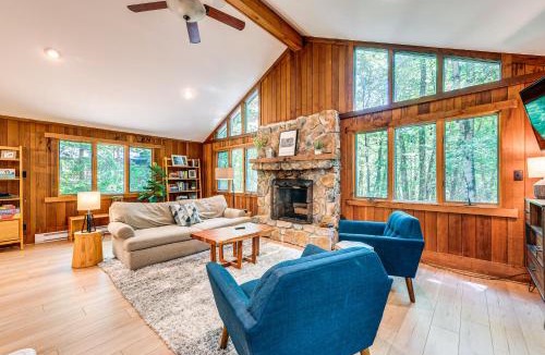 Pocono Pines House | Creek Access & Deck: Family Pocono Pines Cottage