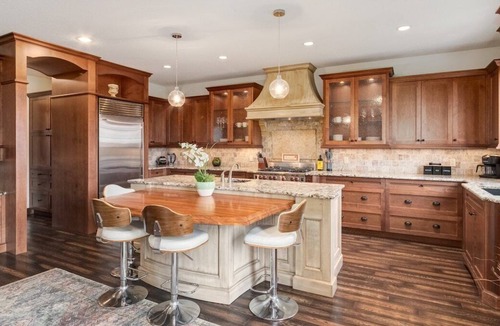 Calgary House | "Crestridge Mansion" 5BR Home w/Pool Table!