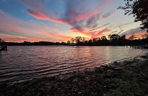 Irvington House | Deep Water Dock & Private Beach! Irvington Home