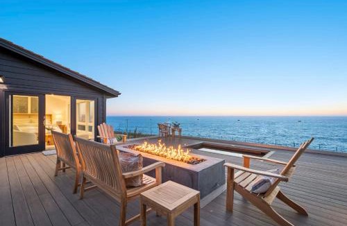 Montara House | Distinguished Oceanfront Point Estate with Iconic Beach Mountain Vistas