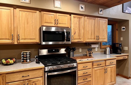 Eagle River Ski Chalet | Dog friendly, lakefront home perfect for families
