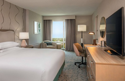 Skokie Hotel | DoubleTree by Hilton Chicago - North Shore Conference Center
