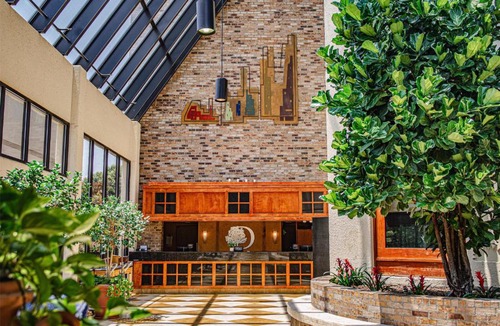 Oak Ridge Hotel | DoubleTree by Hilton Hotel Oak Ridge - Knoxville