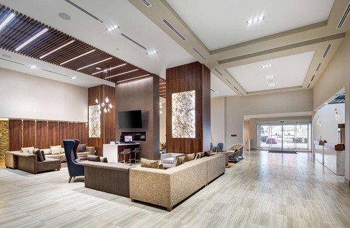 Northeast Mississauga Hotel | Doubletree by Hilton Toronto Airport, ON
