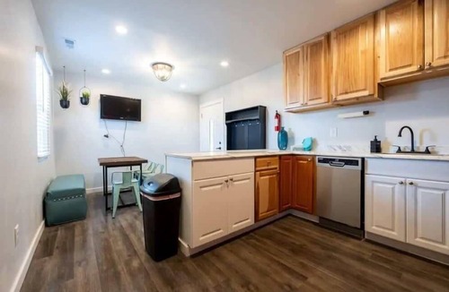 Indianapolis House | Downtown Escape, Cozy & Private