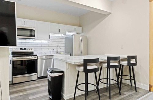 West Central Apartment | Downtown Fort Wayne Apartment 2| Free Parking, Historic Setting