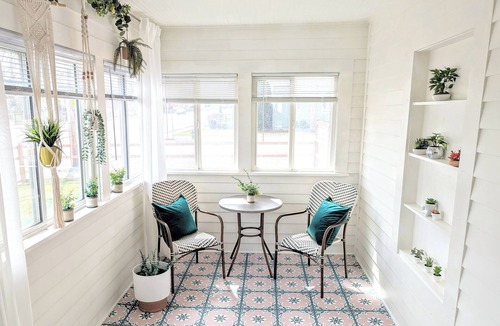Hagerman House | Downtown Hagerman Hot Springs Getaway