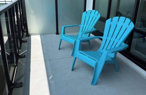 Downtown Halifax Apartment | Downtown Halifax, bright & modern 1 Bedroom
