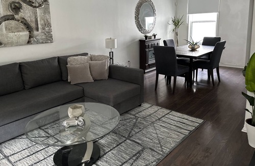 Hamilton House | Downtown Hamilton Home