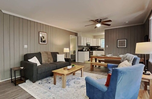 Indianapolis House | Easy Access&Close to Speedway-Capital City Delight