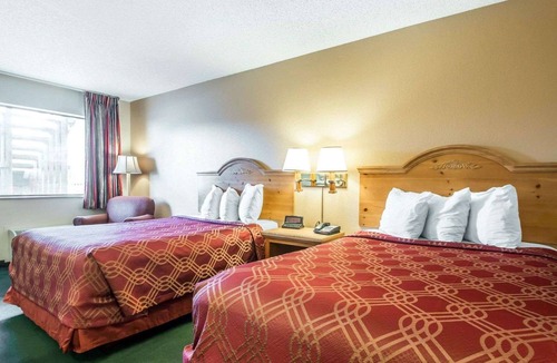 Springfield Hotel | Econo Lodge Springfield I-44