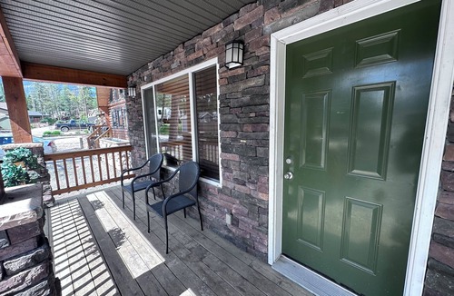 Edgewater Cabin | Edgewater Escape: Your Cozy Cabin Getaway
