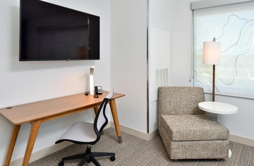 Leawood Hotel | Element by Marriott Overland Park