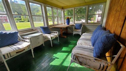 Equinunk House | Equinunk