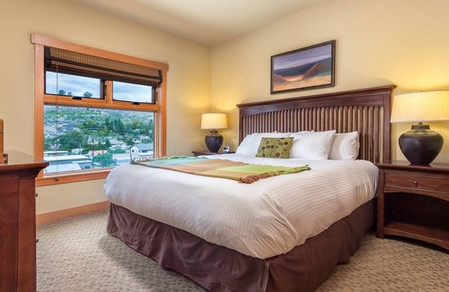 Chelan Resort | Everything you can possibly do outdoors is here !