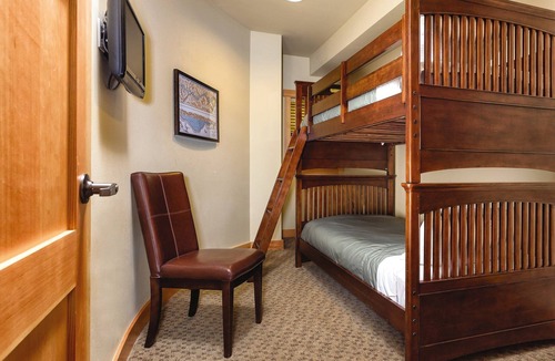 Chelan Resort | Everything you can possibly do outdoors is here !
