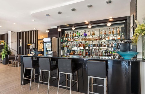 Calgary Hotel | Executive Residency by Best Western Calgary City View North