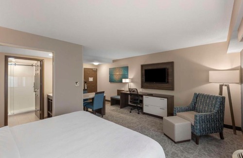 Gateway Hotel | Executive Residency by Best Western Toronto-Mississauga