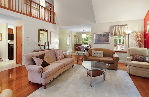 Bushkill House | Family Friendly, Spacious, Tranquil Pocono Home ~ Hike + Ski +Golf!