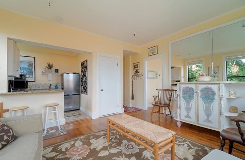 Palm Beach Condo | FIFA TRAINPool/Valet/StepsToBeachDine/Provence 1br