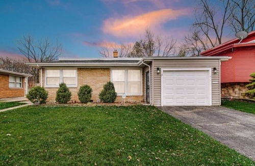 Miller Beach House | Fire pit, bonus, theater room trilevel, near beach, and dunes!