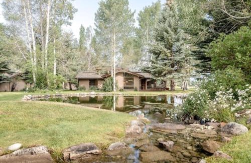 Jackson House | Golf Creek 31