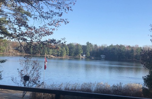 Algonquin Highlands House | Gorgeous Brand Waterfront Cottage on Kushog Lake