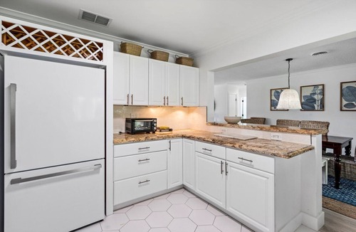 Lighthouse Point House | Great Location: super comfort & style Boca-Drfld - 1.5mi to beach!