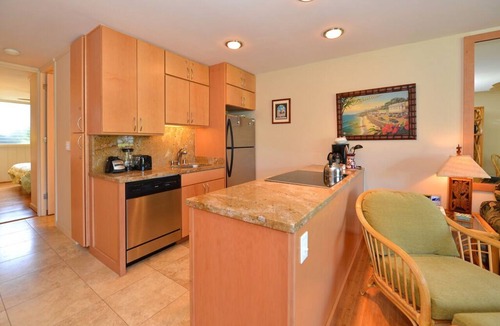 Honokowai Condo | Great Specials! Ground Floor. Next to Beach and Ocean access! # 108
