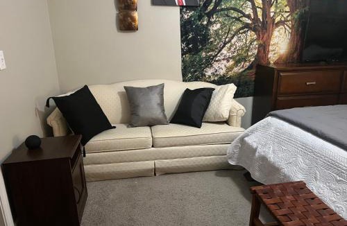 Dacula House | GuestHome