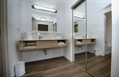 Truro Hotel | Hampton Inn & Suites by Hilton Truro