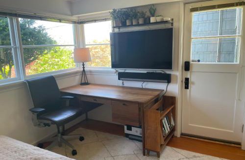 East Queen Anne House | Halladay House