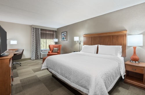Danbury Hotel | Hampton Inn Danbury