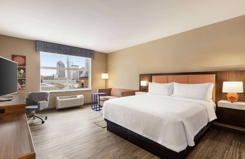 Downtown Indianapolis Hotel | Hampton Inn Indianapolis Downtown IUPUI