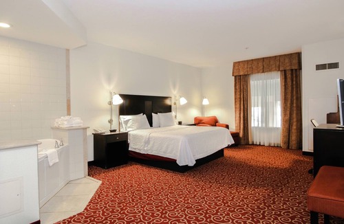 Kingston Hotel | Hampton Inn Kingston