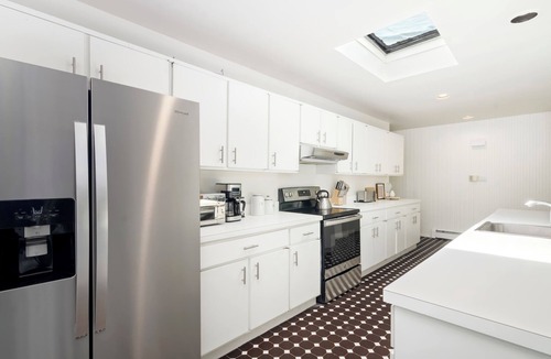 Westhampton House | Hamptons Haven - Tennis, Pool & Stargazing Nights