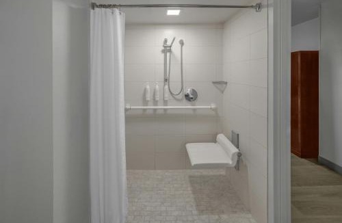 Cedar Knolls Hotel | Hanover Marriott
