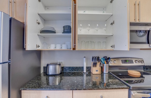 Baltimore Apartment | Heaven on Baltimore Harborfront Fully Furnished Apartments